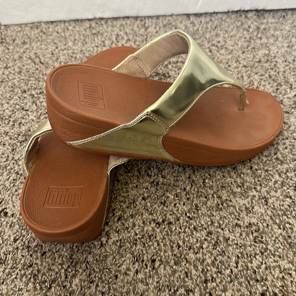 Fit flop metallic gold  lulu sandals size 9 - Picture 7 of 11